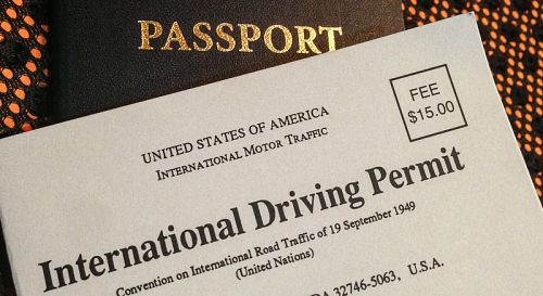 Если ваши водительские права были выданы не в Таиланде, то в дополнение к ним необходимо иметь IDP. Фото: Tony Webster / Flickr
