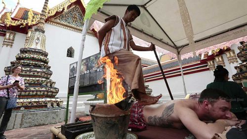 Массаж в храме Ват Пхо. Фото: Bangkok Post