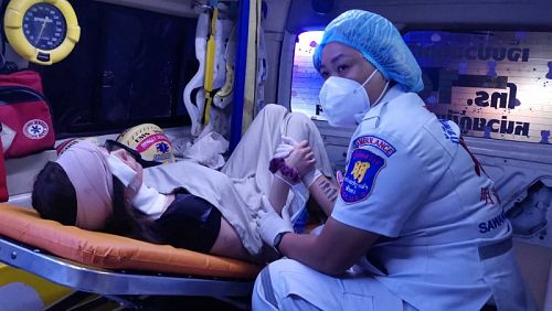 Елена Зялкова была госпитализирована после нападения 18 мая. Сразу после происшествия женщина даже не смогла вспомнить, что именно случилось. Фото: Chaiyot Pupattanapong / Bangkok Post