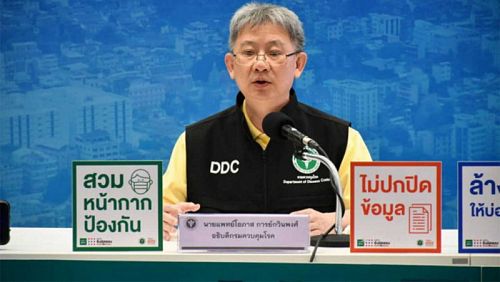 Защититься от гриппа помогают те же меры, которые рекомендовались для защиты от коронавируса, отмечает глава DDC Опат Карнкавивонг. Фото: Bangkok Post