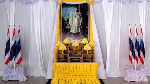 День рождения Короля Пхумипона Адульядета Великого, Рамы IX, на Пхукете в 2021 году. Фото: PR Phuket