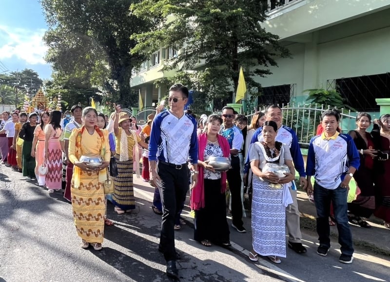 Фестиваль Лой рыа в цыганской деревне на острове Сирэ. Фото: Rassada Municipality