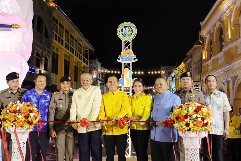 К ярмарке Lard Yai на Thalang Rd. добавилась ярмарка Chartered Walking Street на Phang Nga Rd. Фото: PPAO, Rewat Areerob